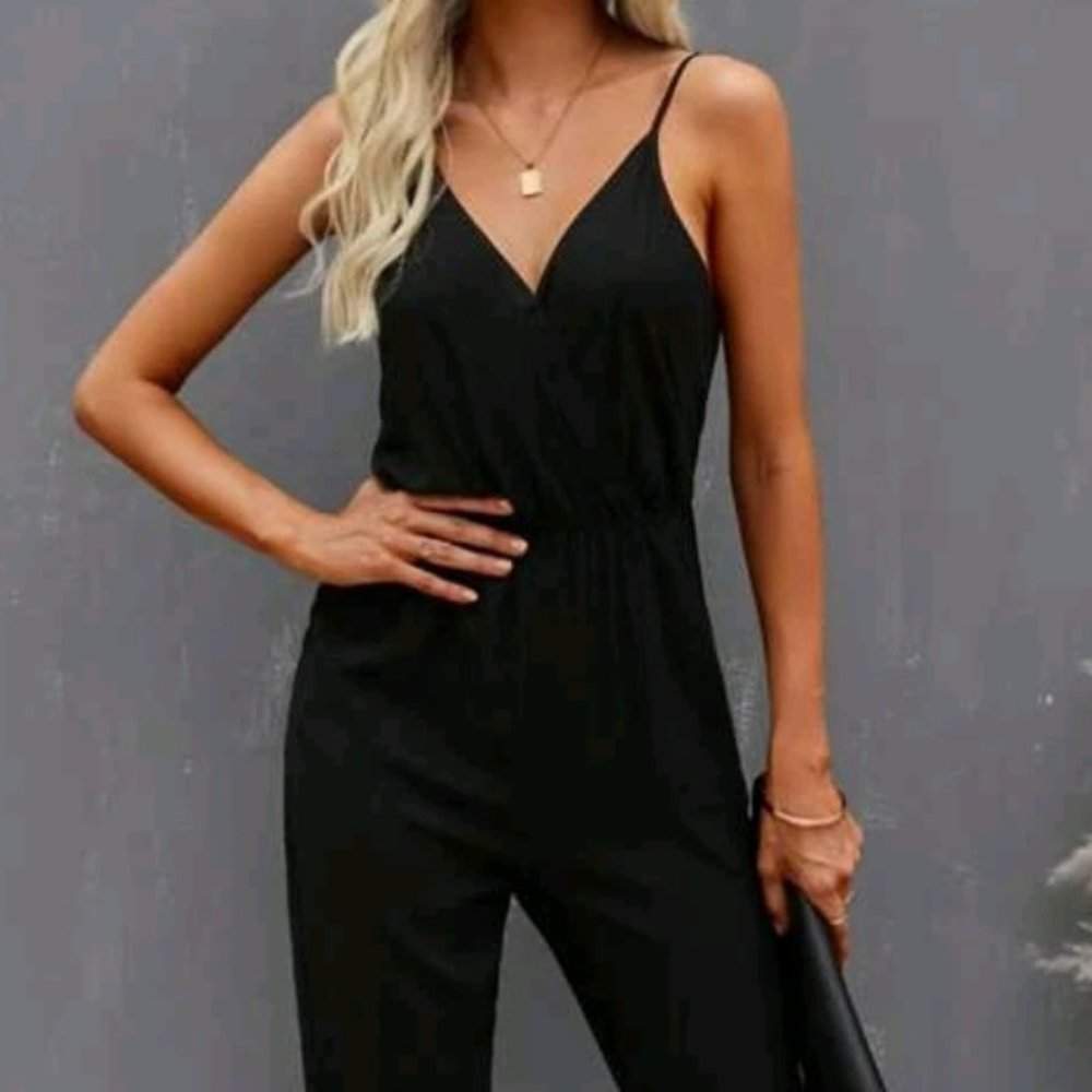 Solid Black Cami Jumpsuit with Knot Ankle Hem SHEIN